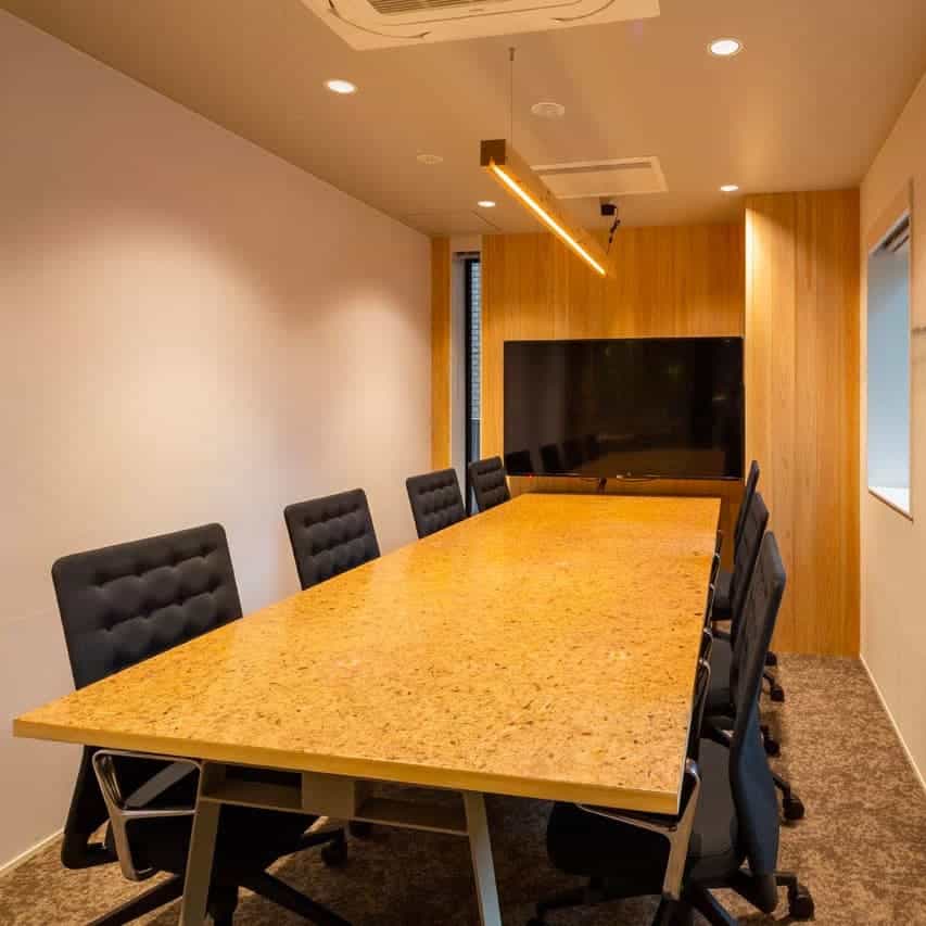 原宿のレンタルオフィス「H¹O 渋谷神南」の会議室