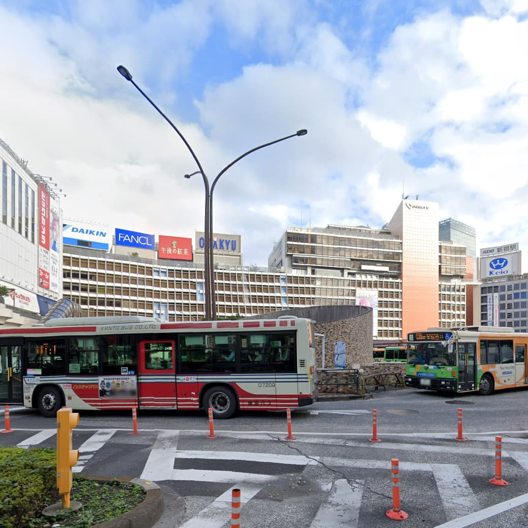 SPACES新宿の最寄駅